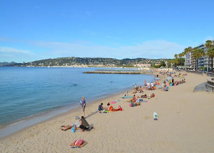 Climatisé à Les Pins Dans Résidence Avec Piscine Appartamento *